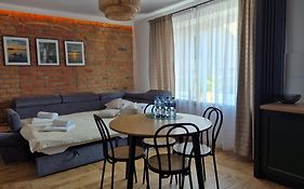 NAD JEZIOREM - Apartamenty